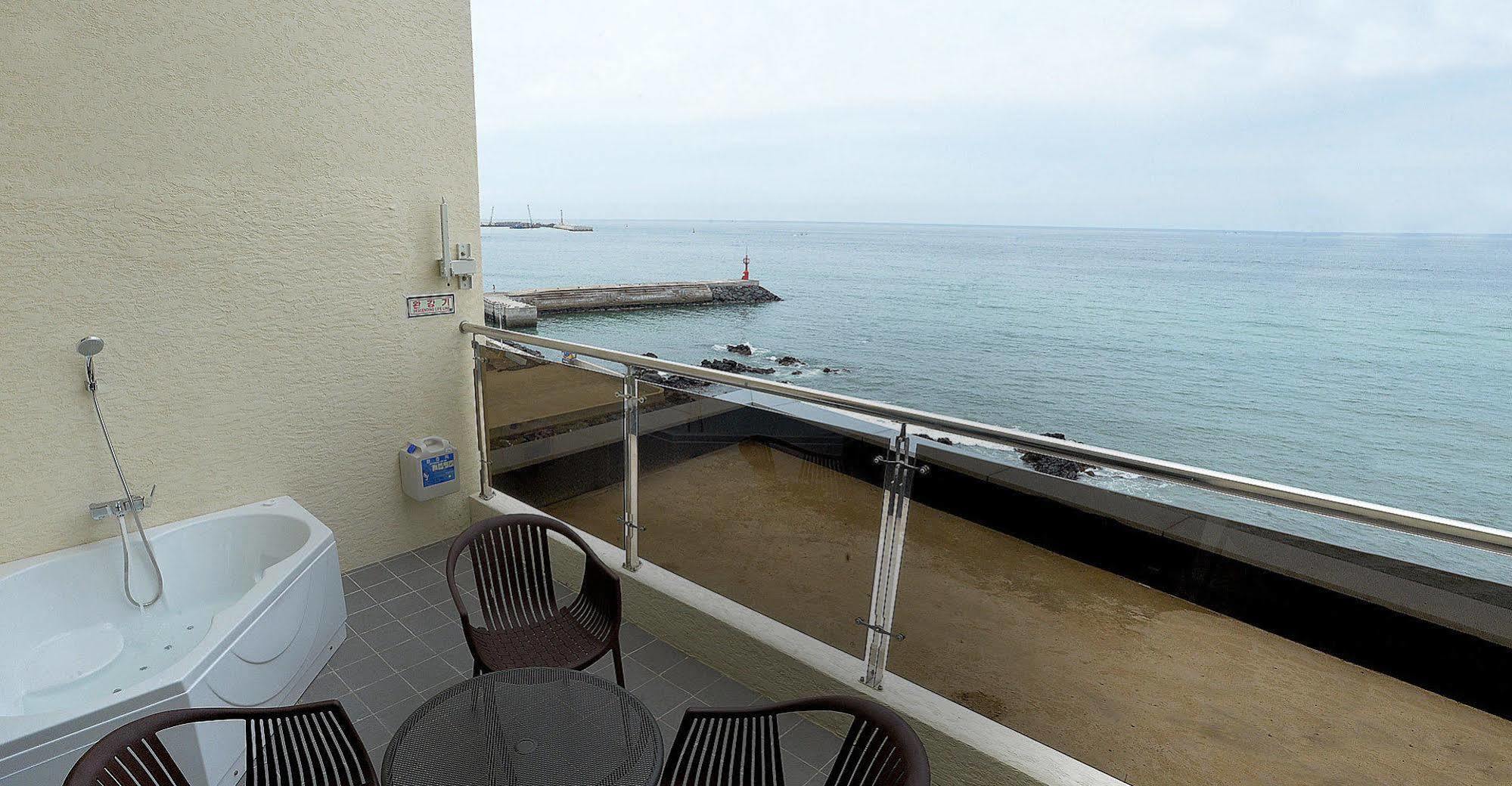 Sea Stay Hotel Jeju Exterior photo